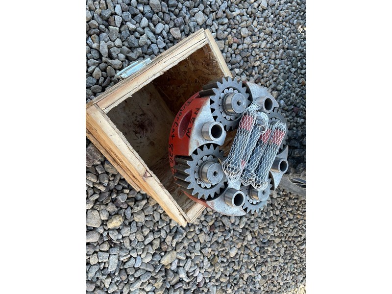 Tigercat LX830D Inner Planetary Part and Part Machine